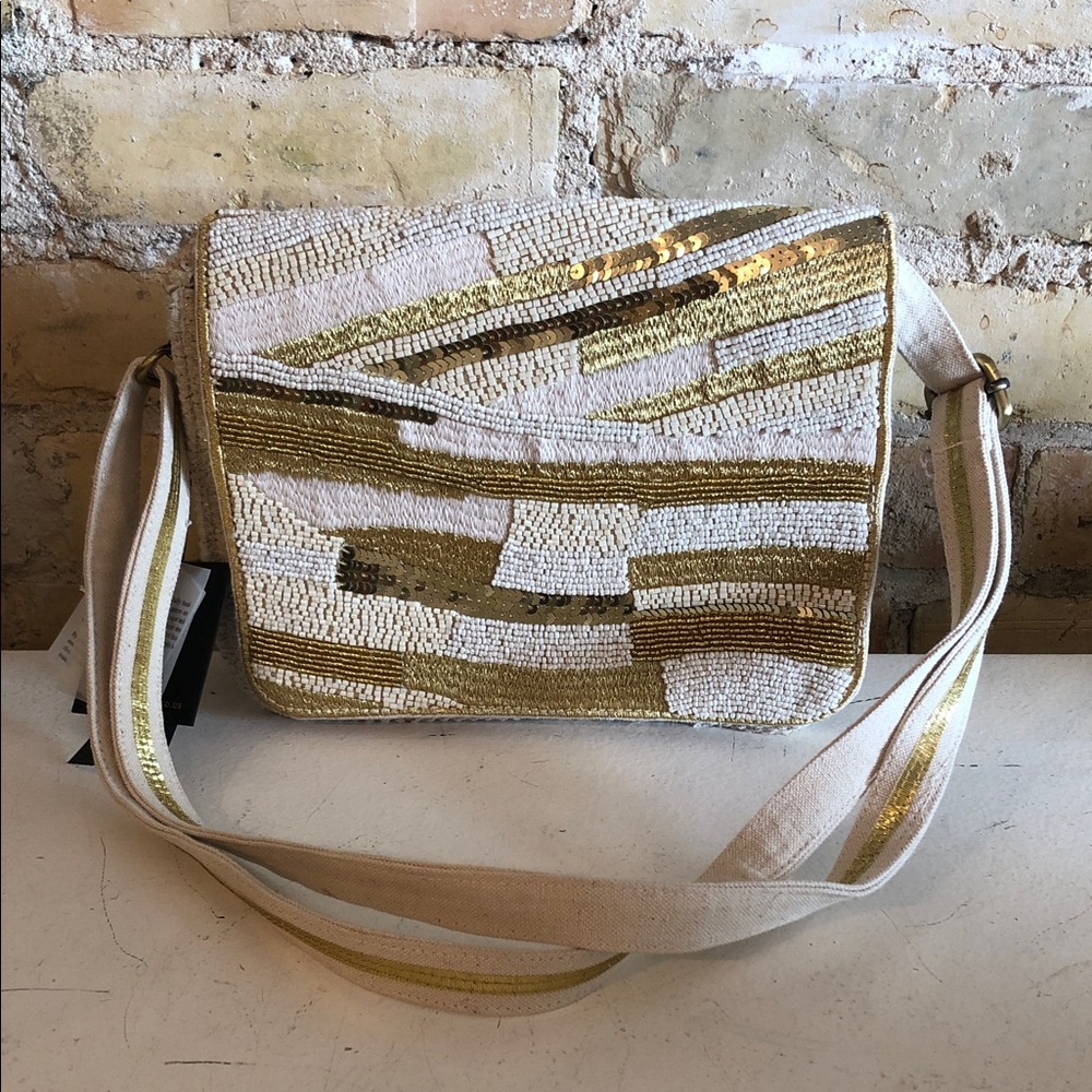 America & Beyond Purse